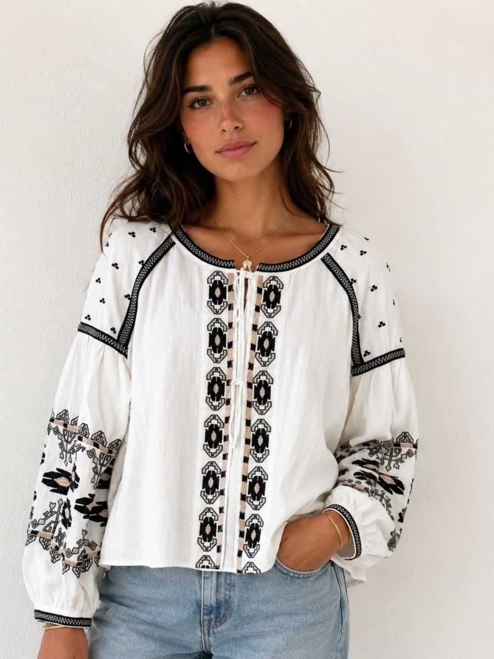 RD & Koko Bohemian Embroidered Muslin  Peasant Blouse White/Black Size Medium